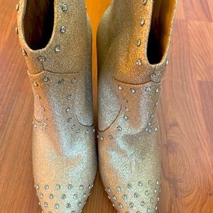 JESSICA SIMPSON PIXILLEZ3 ANKLE BOOTS (GOLD/GLITTER/RHINESTONES)  SIZE 12
